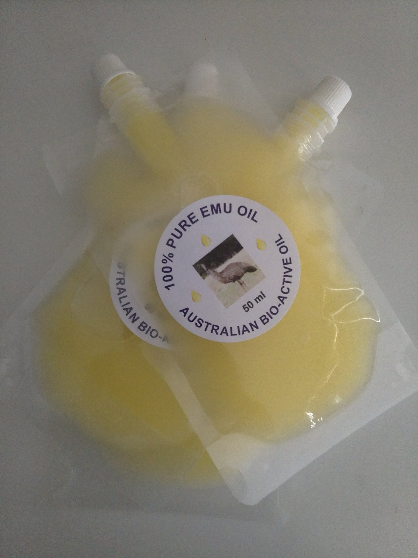 100 ML Pure Australian Emu oil with free shipping FREE SHIPPING IN AUSTRALIA)