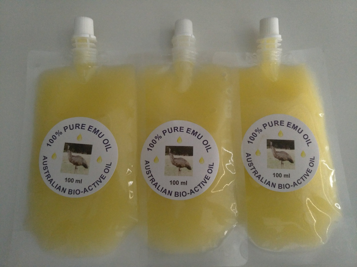 100 ML Pure Australian Emu oil with free shipping FREE SHIPPING IN AUSTRALIA)