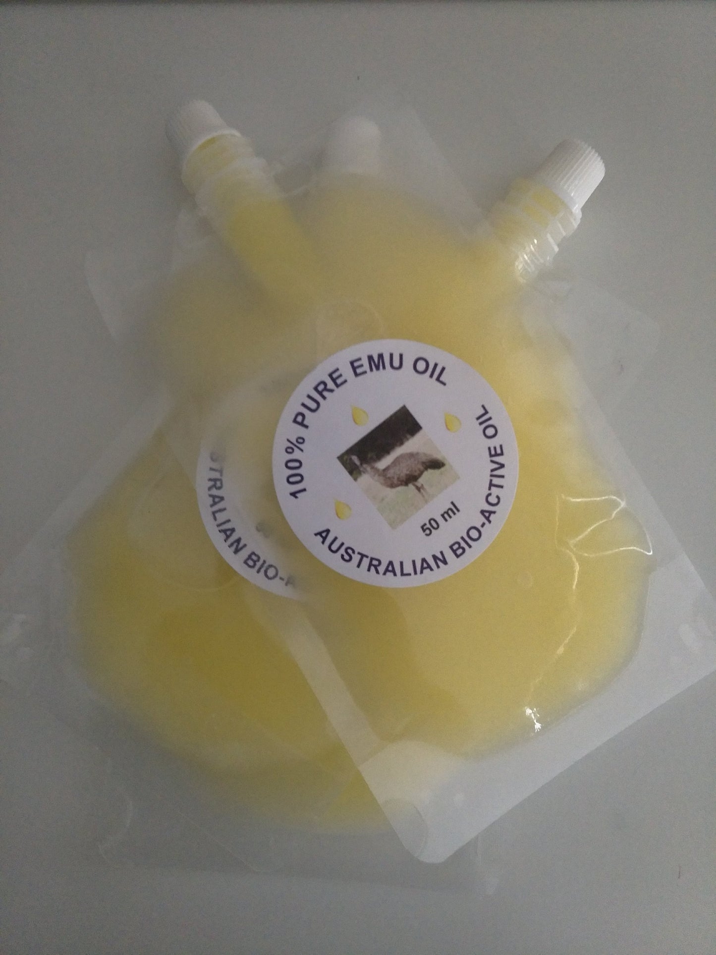 100 ML Pure Australian Emu oil with free shipping FREE SHIPPING IN AUSTRALIA)
